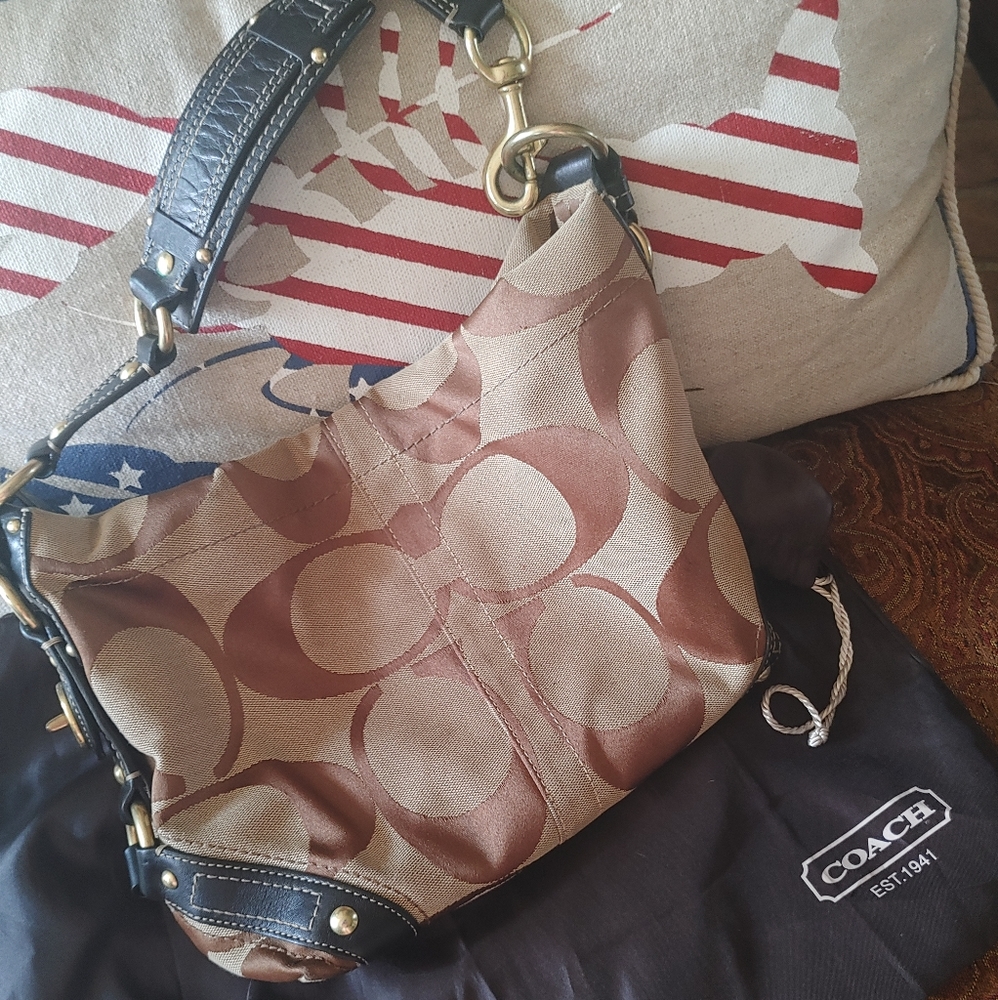 Authentic Coach